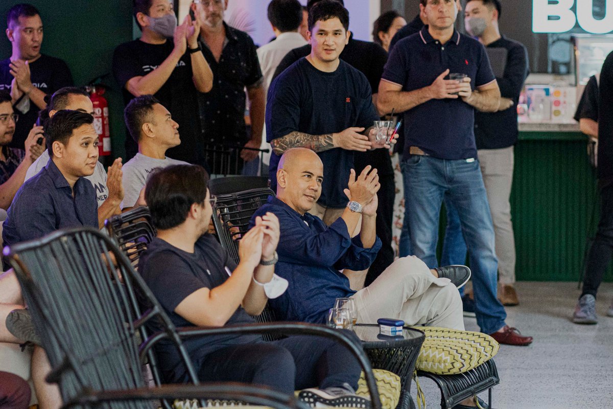 GachaGalaxyHQ's tweet photo. 🌴 BaliVerse here we come! 🌴 
Avarta joined crypto icons, venture capital funds, and TSBA alumni to discuss the future of Web 3.0 in Indonesia @Tokocrypto! 
Leave a comment if you'd like to get a preview of what's next for our team!!!💥🚀🌕
#Metaverse  #GameFi #CryptoNews https://t.co/RBmuefaUqO
