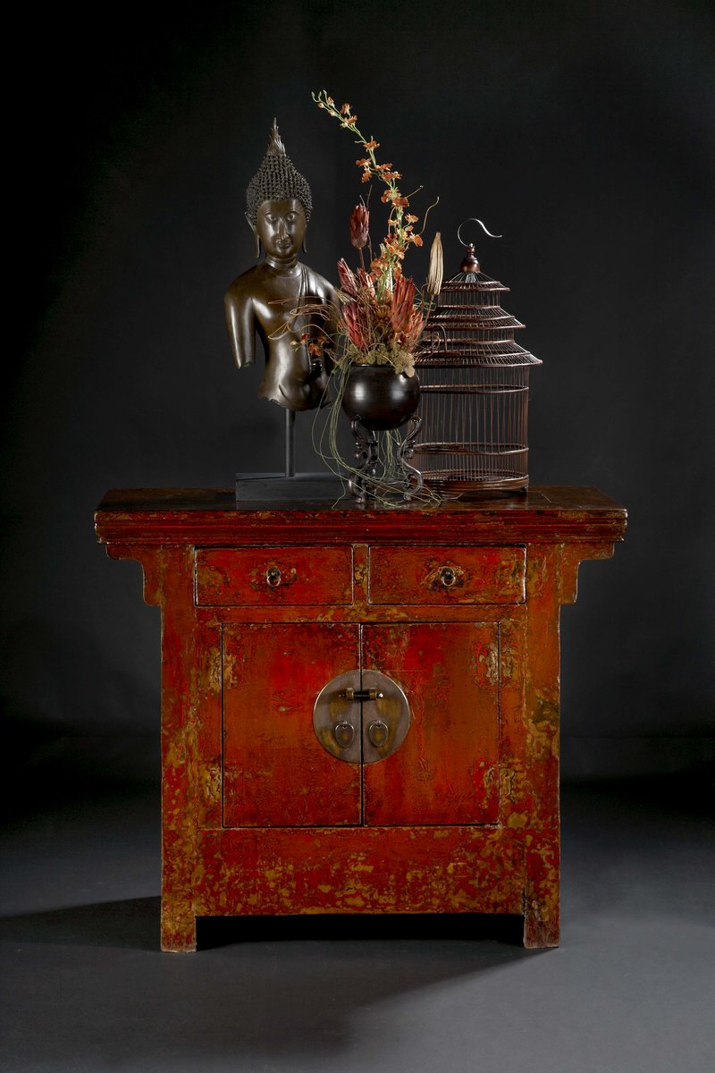 CSWoandSons's tweet photo. Make a bold statement in your home with these antique décor pieces.

#cswoandsons #cswo #inspiration #furniture #modern #luxury #socoandtheocmix #california #soCal #antique #architecture #supportlocal #beautiful https://t.co/3nGICrKL5E