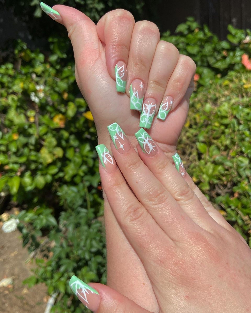 jassynailsit's tweet photo. Such a blessing to make others feel like their best &amp; connect on a deeper level 🦋✨ 

Sets from today follow my nail journey @jassynailsit 🧿 https://t.co/sLN2cukCr6