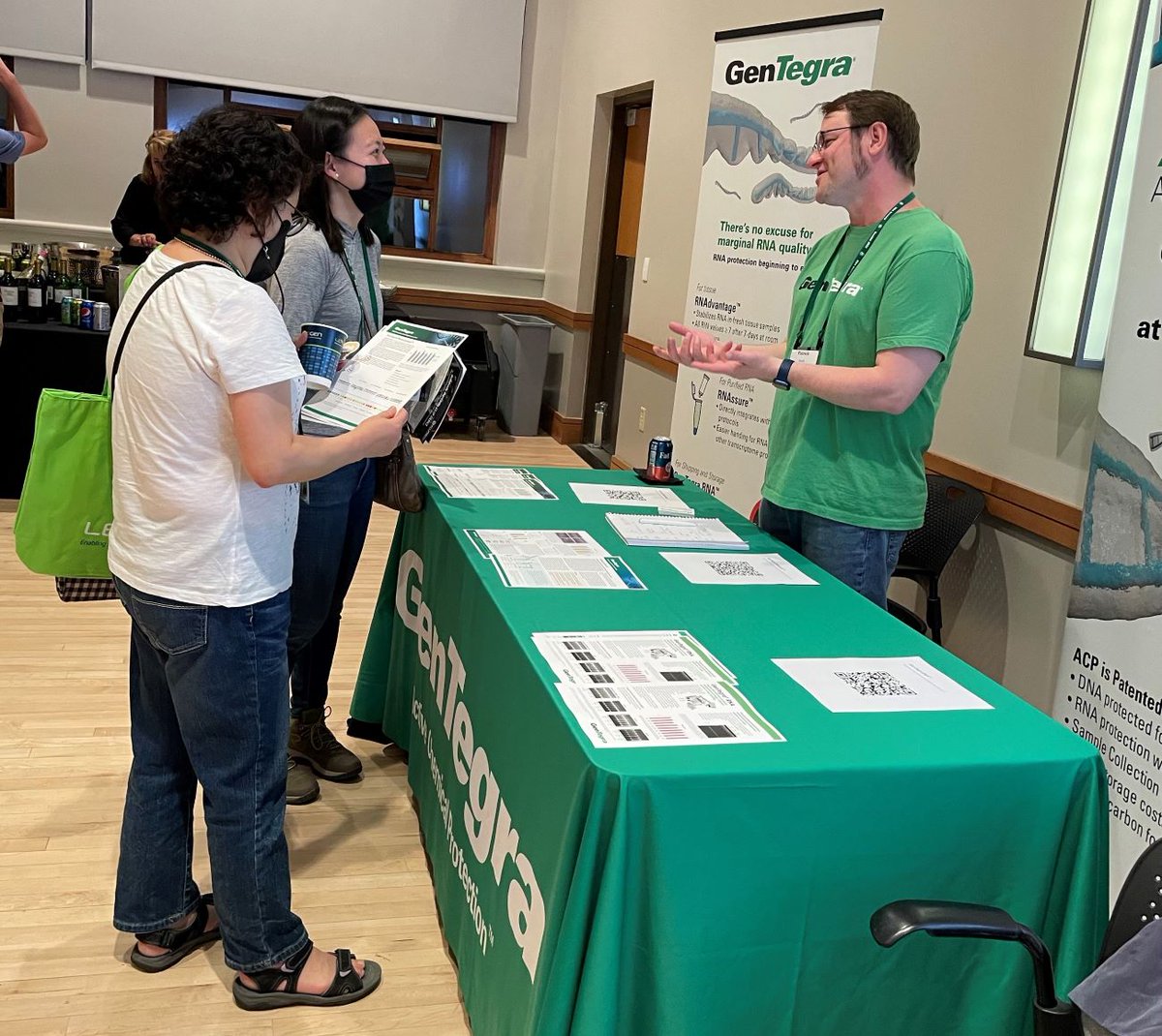 GenTegraLLC's tweet photo. Great 2nd night at #RNA22! Lots of interest in RNA Protection from Beginning to End.  One more night to stop and learn more about our portfolio of RNA protection products.

#RNA #RNAseq #RNA22 #RNASociety #RNAquality https://t.co/oJb4q8bzfw