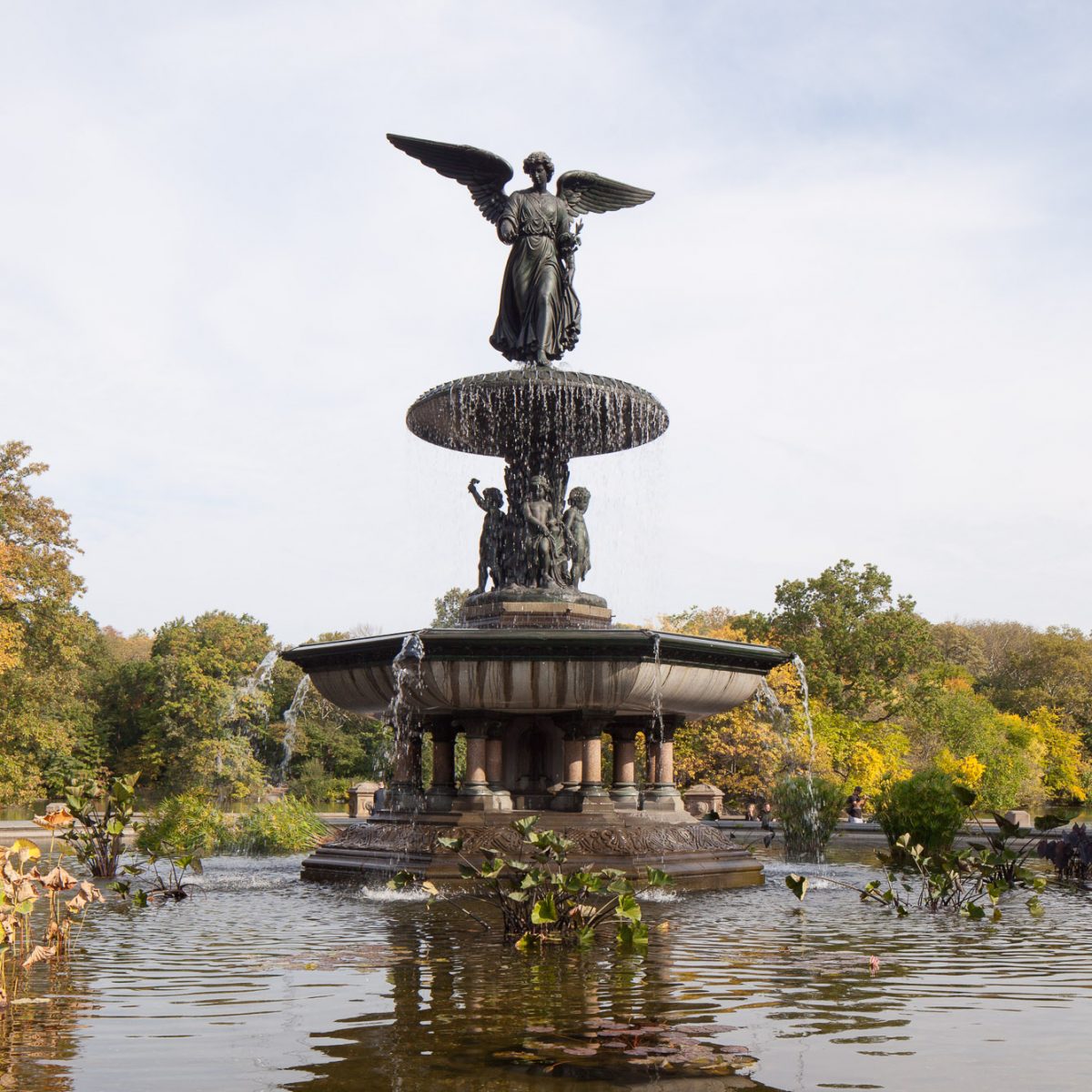 Opoxun_K's tweet photo. Yuumori 71:

Bethesda fountain, also called Angel of Waters. It's based on one of the miraculous healings Jesus made (Gospel of John).

An Angel blessed Bethesda pool, giving its water special powers. Jesus convinced a paralytic to enter the waters and be healed. https://t.co/0imWsVWilM