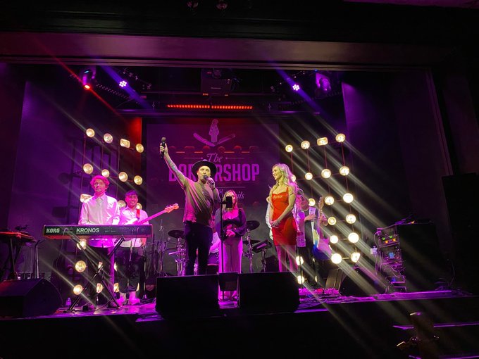 Judging the &ldquo;Battle of the Bands&rdquo; @thebarbershoplv at @Cosmopolitan_LV with @johnnykats @FantasyLuxor<a class="tags" target="_blank" title="On Twitter" href="/?out=eyJ0eXAiOiJKV1QiLCJhbGciOiJIUzUxMiJ9.eyJpYXQiOjE3MjA4ODc0NDgsImlzcyI6InR3cG9ybnN0YXJzLmNvbSIsIm5iZiI6MTcyMDg4NzQ0OCwiZXhwIjoxNzUyNDIzNDQ4LCJyZWRpcmVjdF91cmwiOiJodHRwczovL3R3aXR0ZXIuY29tL3RoZWJhcmJlcnNob3BsdiJ9.ondU4P6Q-UbUeDN7iOi0vStiPUtyNNw0Jtskc2oN9Yb919PviHbJPJ_CTFYXyNjNiD-e9wVFrOtyCvwcJfZApw">@thebarbershoplv</a><a href="/tag/fantasyluxor"class="tags"><span>#fantasyluxor</span></a>