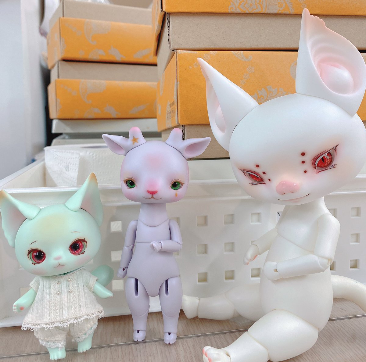DearMineDoll's tweet photo. AGRIPPA bean comin soon 😙
(Size Comparison pic.) 
#DeaMine #디어마인 #기린 #アグリッパ https://t.co/lcHarx81Af