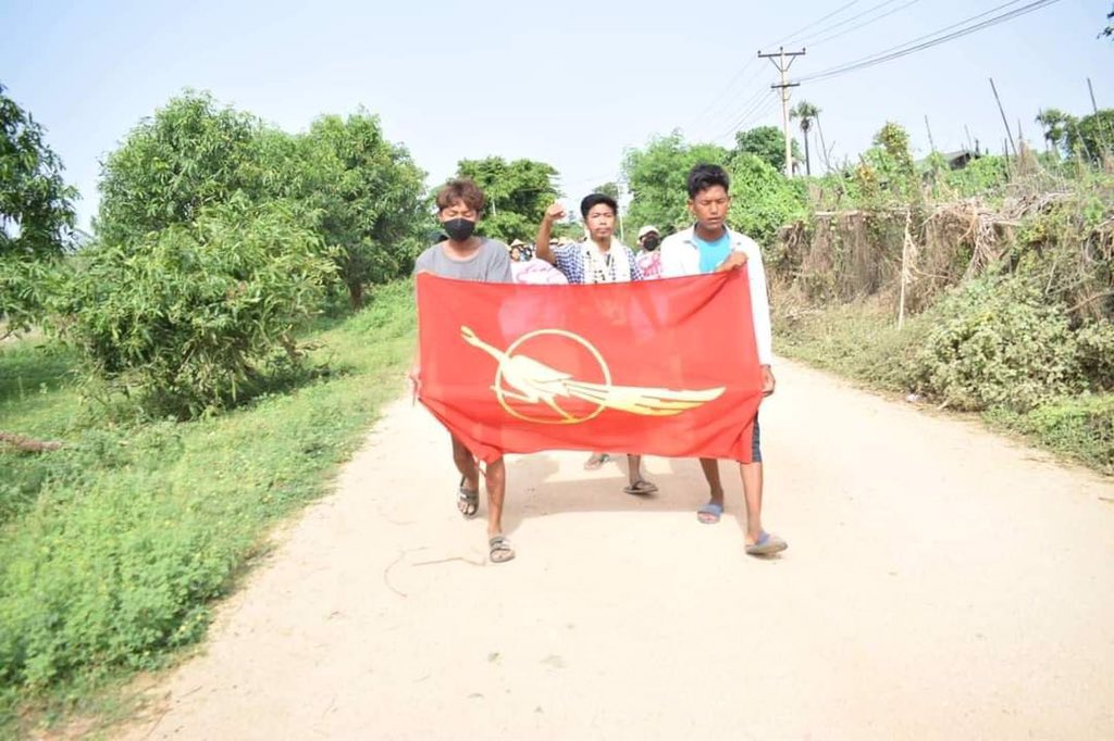 Joint forces of pro-democracy villagers of several villages from northern Salingyi township and eastern Yinmarbin township staged a strike against military dictatorship.   #2022Jun3Coup #HelpMyanmarIDPs #WhatsHappeningInMyanmar