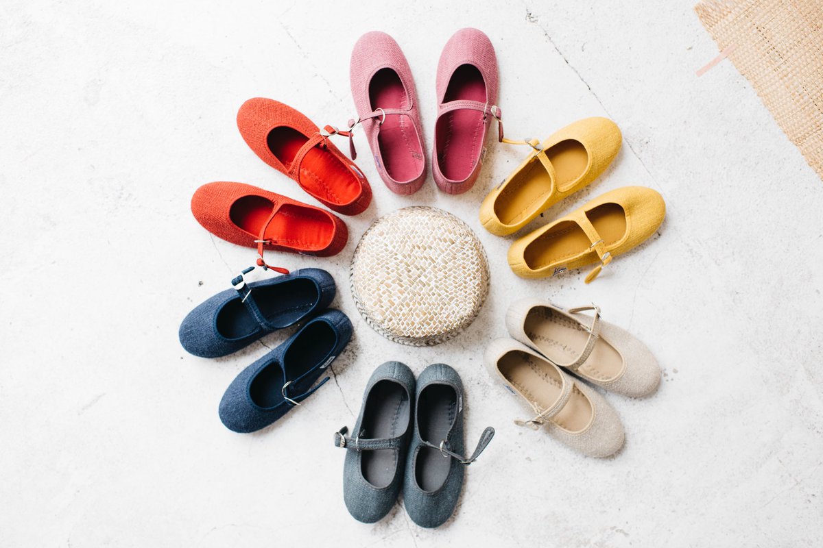 pepaycris's tweet photo. Las merceditas de lino de La Cadena son ideales para darle a cualquier conjunto un toque moderno, fino y elegante✨
Perfectas para llevar también en ceremonias o días especiales. 
Disponibles en una muchos colores para que encuentres la que mejor combina con la ropa de tu hija💕 https://t.co/fdfOhPEt7i