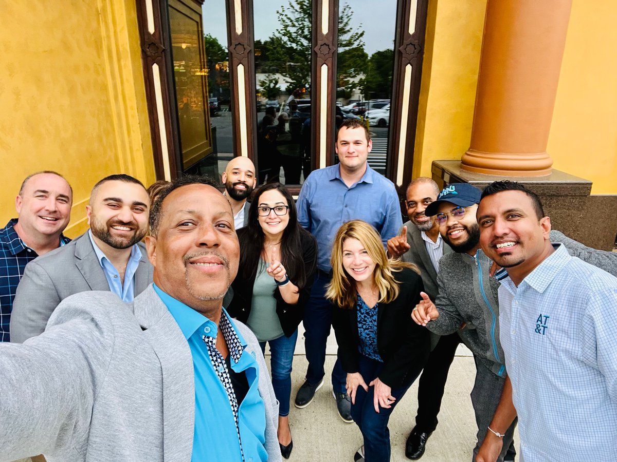 KirkBailey17's tweet photo. The Strong Island/Queens leadership team had a great operations review with our awesome AT&amp;T leaders. Thank you for always inspiring &amp; engaging. @judy_cavalieri @TrishaTCostanza @OneNYNJ https://t.co/NxC1AGSUNi