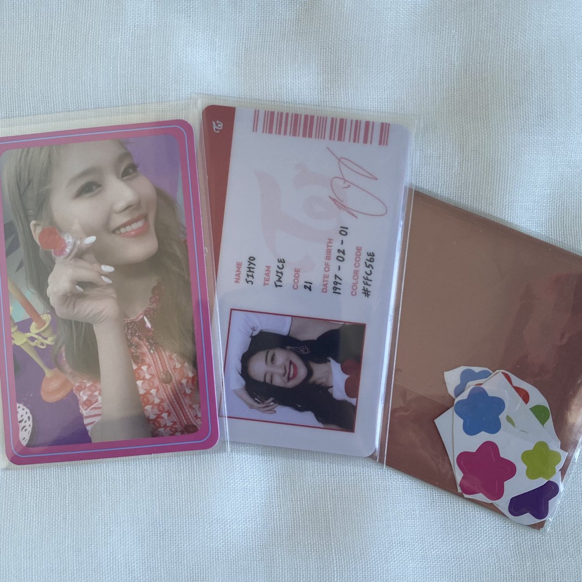 therkivestudio's tweet photo. κ° π¦ @dubu_collects #namjunmail κ±
sana + jihyo are home ! ^β^ thank you so much for letting me adopt these pcs and for the smooth transaction ^β^ they arrived vv safely and in good condition !
#dcs_proofs https://t.co/UvX1kTlPEy