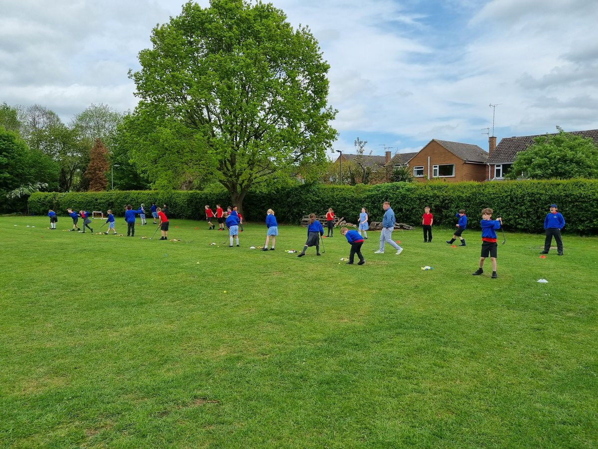DuffMead_Sports's tweet photo. A few snaps from our golf taster session! A massive Thank you to Alex @ChevinGolf - the sessions were amazing and the children really enjoyed themselves ⛳🏌️‍♀️ https://t.co/O9aNYsVwrj