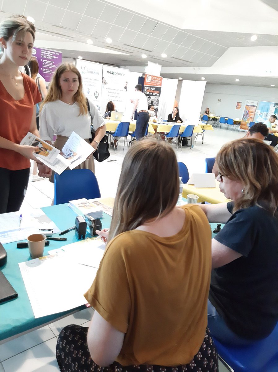 Un forum alternance réussi ! Plus de 500 offres proposées du CAP au Master, dans tous secteurs d'activités. Près de 60 partenaires présents 😊
<a href="/VilleDraguignan/">Ville de Draguignan</a> @poleemploi_VAR