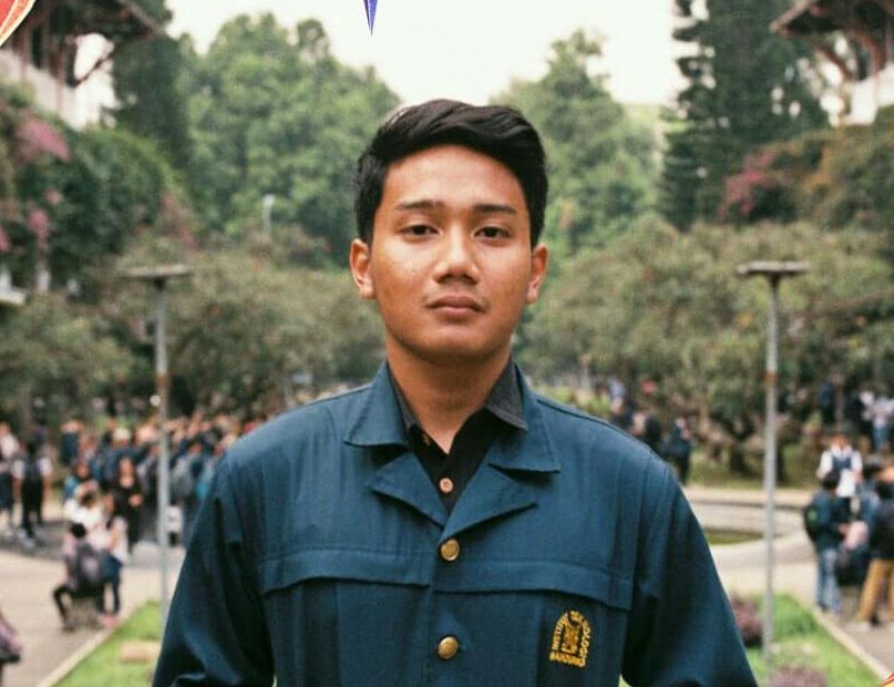 reniastuti_id's tweet photo. Hati ibu mana yg tdk berduka mendalam atas kehilangan putra kesayangannya.
Di hari Jum’at yg penuh berkah ini, mari kita turut mendoakan.
Semoga Pak @ridwankamil sekeluarga diberikan kekuatan & ketabahan atas ujian ini.
#eril #ErilHilang #sungaiaaree #prayforeril #AAre https://t.co/8aSVvMjnyL