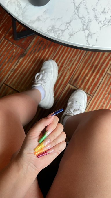 Happy pride 🌈 https://t.co/U59H5bCV7D<a href="/tag/halloween2022"class="tags"><span>#halloween2022</span></a>