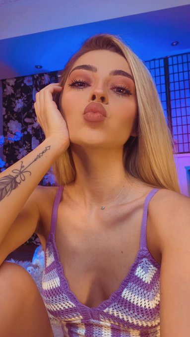 I wanna repeat the good moments over and over again. ☀️ #RepeatDay   I am online now. https://t.co/VAKjJaMPNQ  @Flirt4Free<a href="/tag/repeatday"class="tags"><span>#repeatday</span></a>