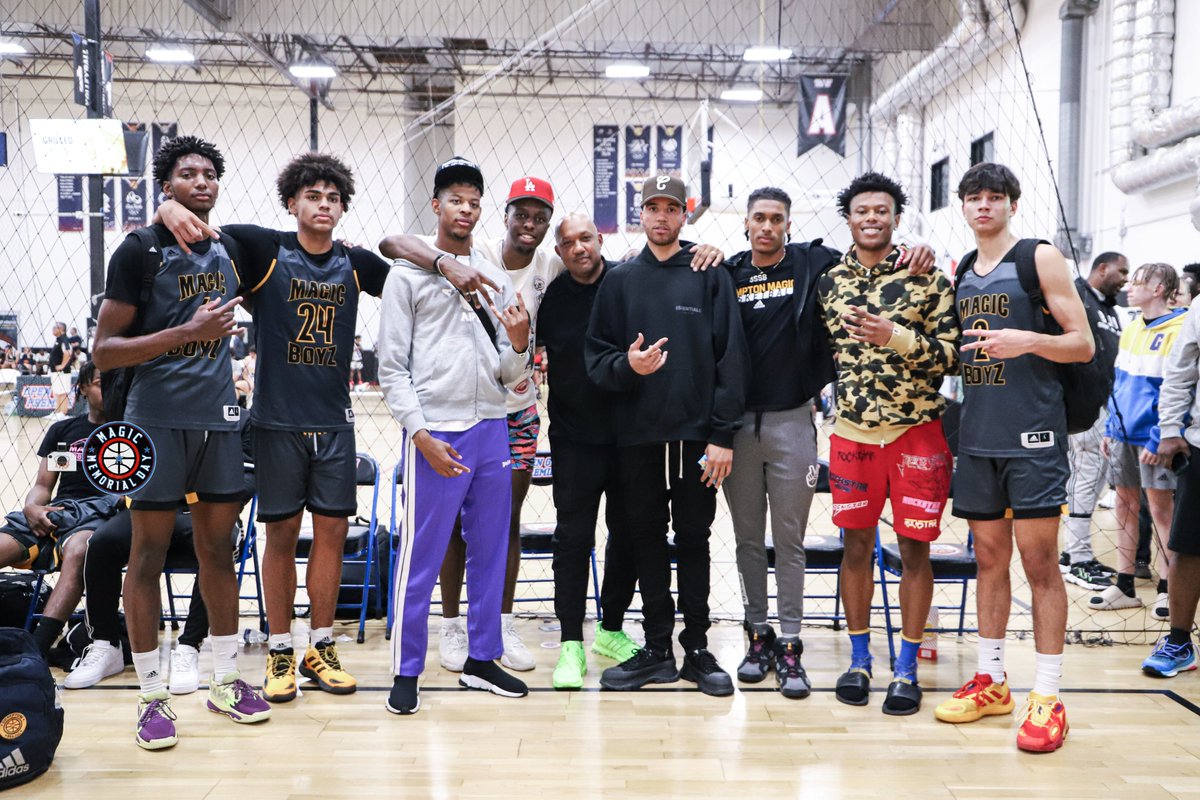 SaturninoPhotos's tweet photo. Compton Magic Family
#MMD2022 #MagicBoyz
@MagicMemorial @Compton_Magic
#comptonMagic #memorialdayweekend #aaubasketball #opengympremier #prolificevents #thachatpodcast #3ssb #adidasgoldgauntlet #3stripelife #saturninophotography #magiclife https://t.co/YpIP9HzEcu