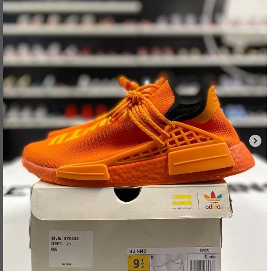 _retro_king's tweet photo. PADS NMD HU Pharrell  "Orange"
Worn 2x
Sz 9.5 $85

https://t.co/5ogA1T1kZX

#SNKRS #sneakerhead https://t.co/J3MGE4D87U