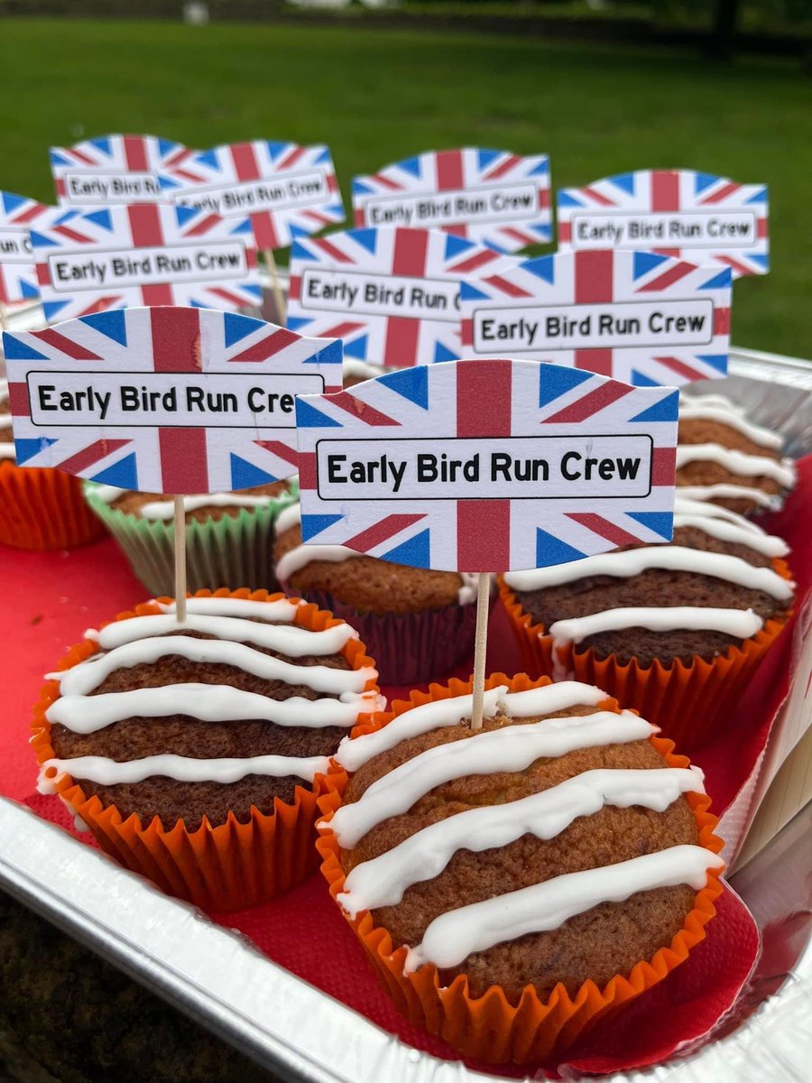 EarlyBirdRunnin's tweet photo. Wishing everyone a very happy #PlatinumJubilee From all of us at @EarlyBirdRunnin We certainly know how to start the day well #EBRC https://t.co/3Fi26aVjth
