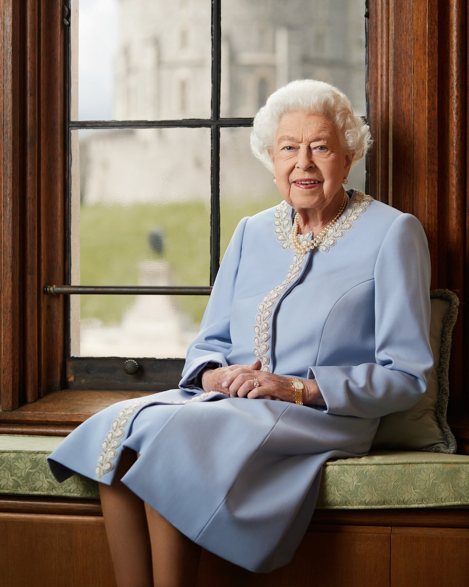 AlpineF1Team's tweet photo. From everyone at BWT Alpine F1 Team, we would like to extend our congratulations and well wishes to Her Majesty The Queen on the historic occasion of the #PlatinumJubilee. https://t.co/rYEty8Uhzk