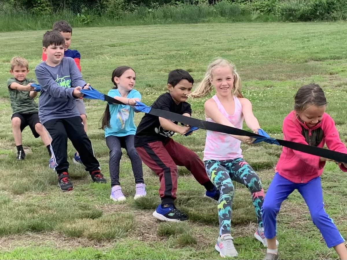 arrudaalison's tweet photo. Thank you Jill May and all the volunteers that helped during Field Day! I could never do it this big without you. Popsicle stick hunt, relays, bouncy house, obstacle course, parachute, tug-a-war, 18 stations, and slush truck made our first in person Field Day in 3 years special! https://t.co/U2BbWMGAs0