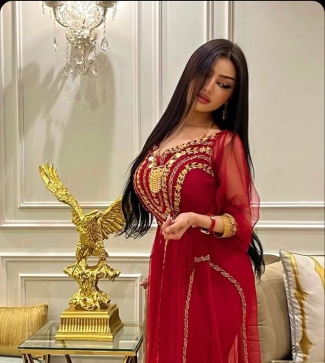 ســـــأعتـــــــزل الـحـــــــــــــب اذا لـــم تكـــون انــت حبيبــــى
وسأغـلـــق ابــــواب قـــلبـــى اذا لـــــم تــكــون انــــت روحي
وأفـضـــــــــل الـــــــــــرحيــــل عـــــــــن عـــــــــــالـــم البشـــــــــــر
ان لـــــــــــــم تـكـــــون انــــــت ملاكـــــي