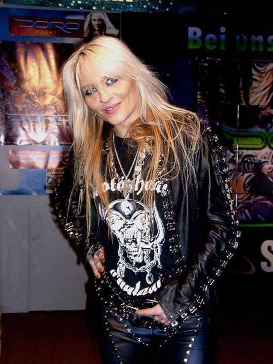 Happy birthday Doro Pesch 
(June 3, 1964) 