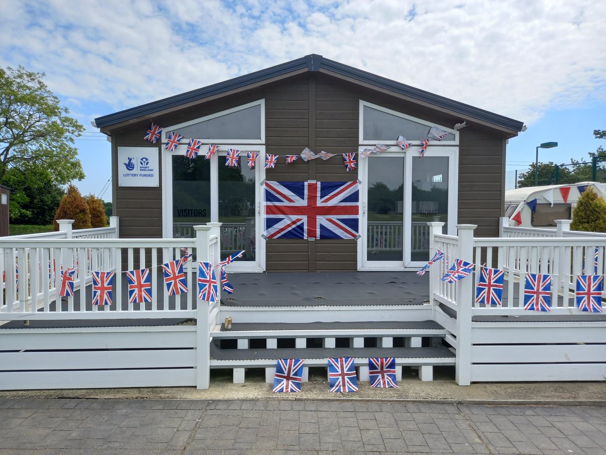 halverQEII's tweet image. We are all set for the #jubilee2022 celebrations QEII style.

See you all soon.

Bar Open 13.30
Music from 14.30