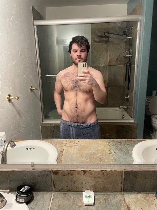 Stream starting early morning stream! https://t.co/9vZDdPfZSX