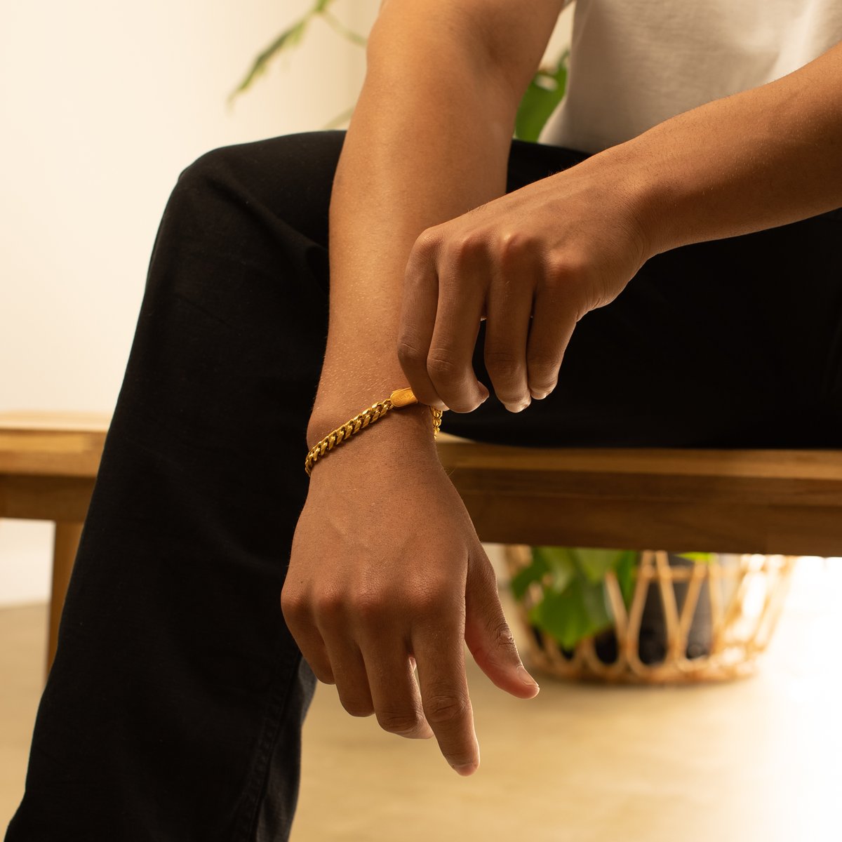 We craft perfection for you to wear. #urban #BALANZInation

Shop here: balanzi.com