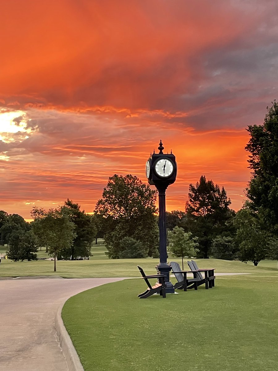 Tulsa Country Club tweet media