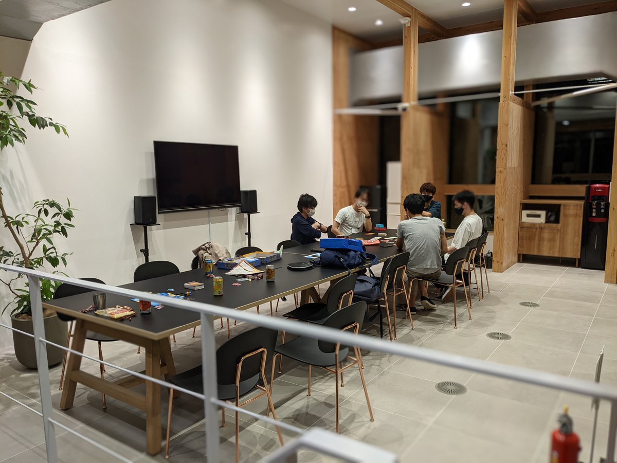 misokatsu_web's tweet photo. 先日、みそかつウェブでボードゲーム会を開催しました。
スタメンさんのnew オフィスめっちゃきれいだったー。

名古屋にも魅力的なオフィスたくさんあります。
また、オフラインイベントも復活させていきたい。 https://t.co/pln0Bp8VaU