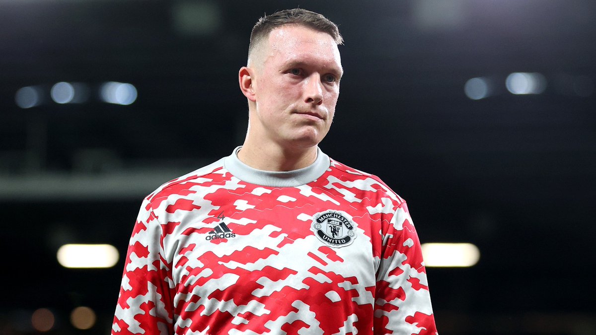 caughtoffside's tweet photo. ๐จ As things stand, there are no plans in place for Phil Jones to leave #MUFC this summer, CaughtOffside understands.
As per senior club sources, things may change later in the window, but at the moment, Jones is not a player on the club's 'cut list' ๐ด๓ ง๓ ข๓ ฅ๓ ฎ๓ ง๓ ฟ https://t.co/FOOxOarcAG