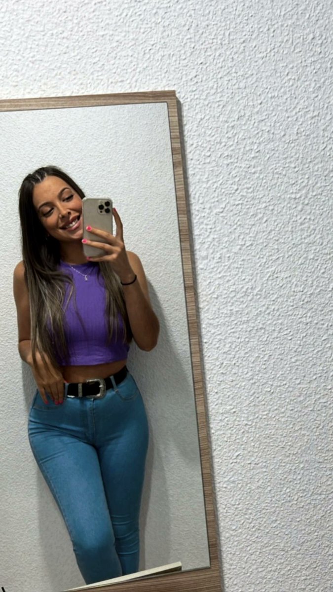 ElenaFontalba's tweet photo. Mi mejor versión 💜💫 https://t.co/QtI1mZduoh