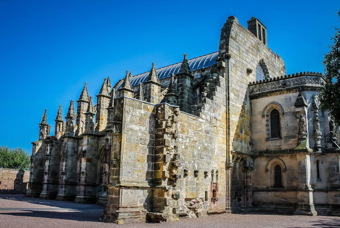 PurpleHeather17's tweet photo. Introducing our Scottish Borders Tour!

Visit the Rosslyn Chapel made famous by Dan Brown’s ‘Da Vinci Code’ and Sir Walter Scott’s Abbotsford House.

https://t.co/J5pyu52jlv

#purpleheatherscottishtours #theborders #scotland https://t.co/TCFwVqHYyX