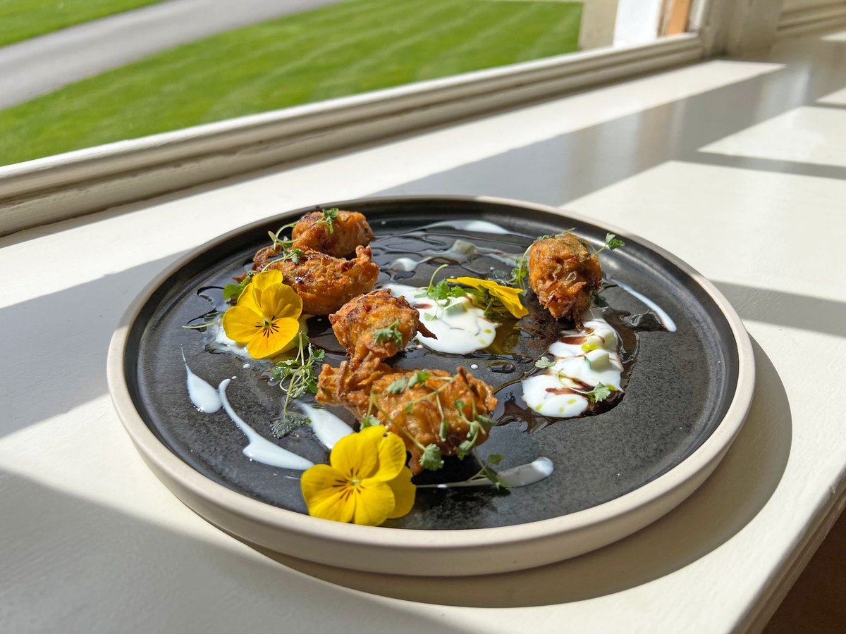 Recreate the colourful flavours of India and add a little spice to your life! Our talented #CookerySchool Chefs, Marc and Luke, will demonstrate the art of toasting spices and marinating meat to achieve an authentic Indian flavour from your own kitchen. 

swintonestate.com/events/event/i…