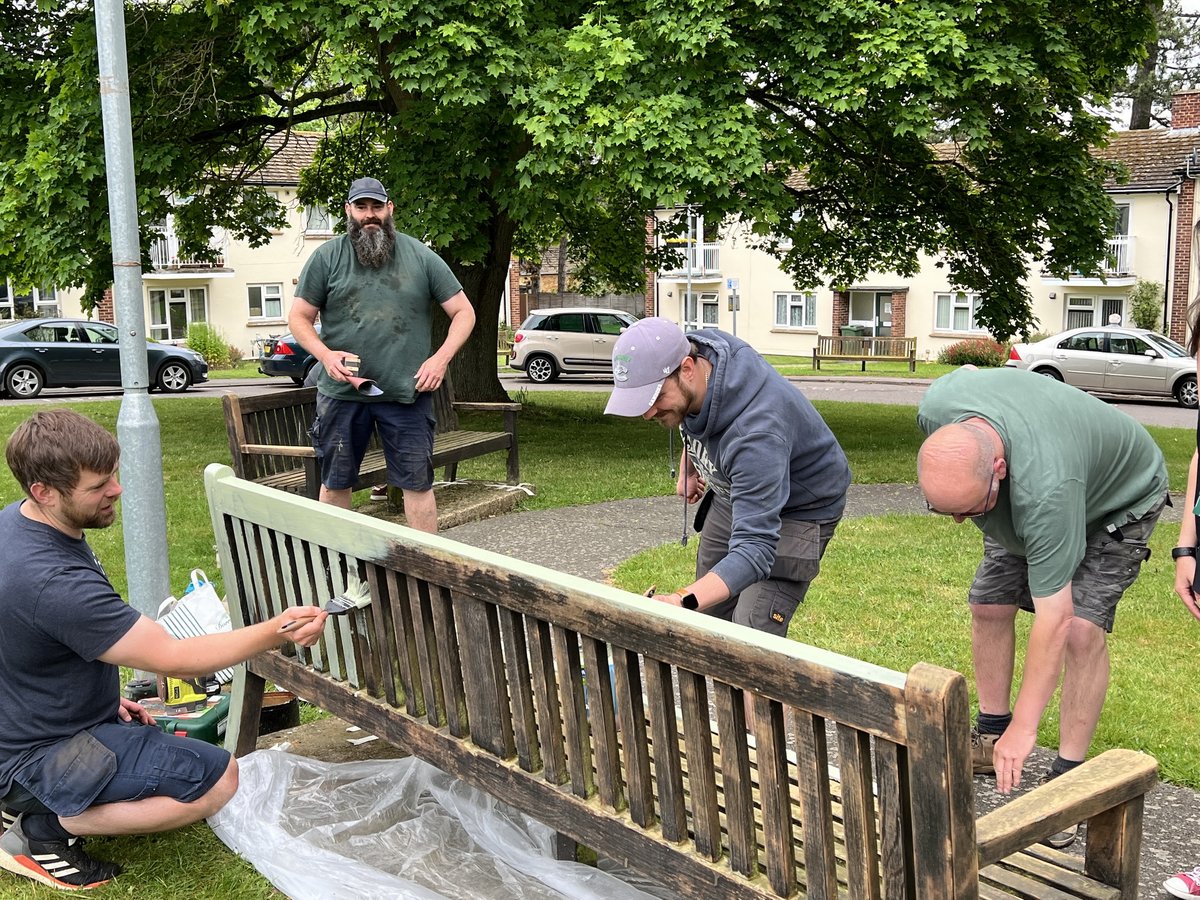 It's Volunteers Week! Today we are celebrating a recent employee volunteering project in Saffron Walden. Aircraft engineers from @MarshallADG renovated some benches for a sheltered housing project. #PlatinumJubilee #saffronwalden #teamspirit #VolunteersWeek2022 #volunteering