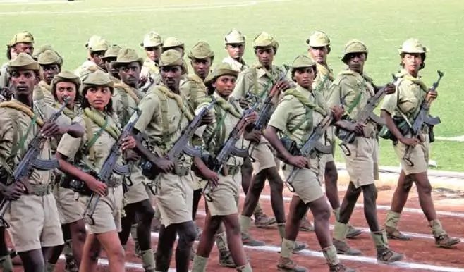 PiccoloRaffica's tweet photo. Eritrean women the back bone of our society! #EritreaPrevails #Segum https://t.co/jbN7faXMRS