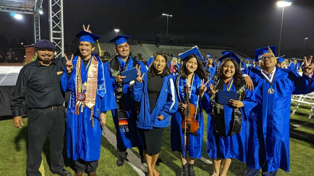 jqnprcsss's tweet photo. The most bittersweet time of the year. Congratulations class of 2022. You've had the weirdest things to deal with. Kudos to you! Godspeed!

#imnotcryingyourecrying https://t.co/MU4vmOpZyT https://t.co/I32XcR2Yrp