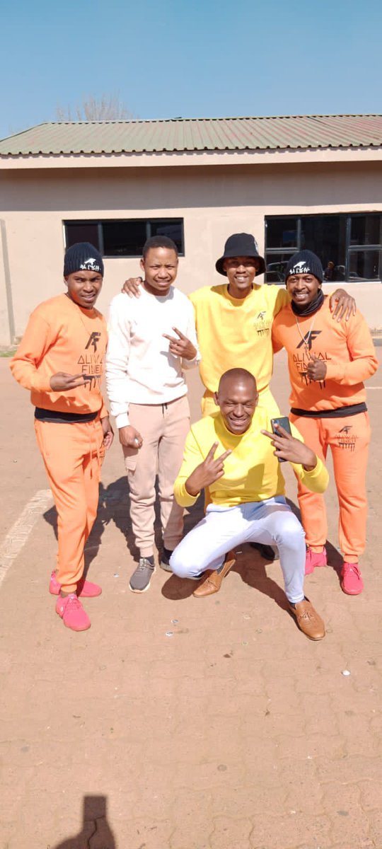 datalu_luthando's tweet photo. Danko for th love bafethu https://t.co/kMTPp6AgES