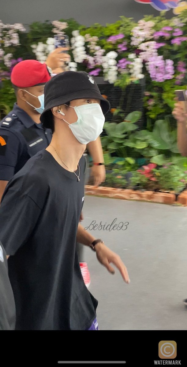 beside93's tweet photo. Welcome Mark Tuan and DNA Team to Phuket🌴🌊 #MarkTuan #MARK #GOT7 #IGOT7 #DNATeam https://t.co/4zBoFB4y4V