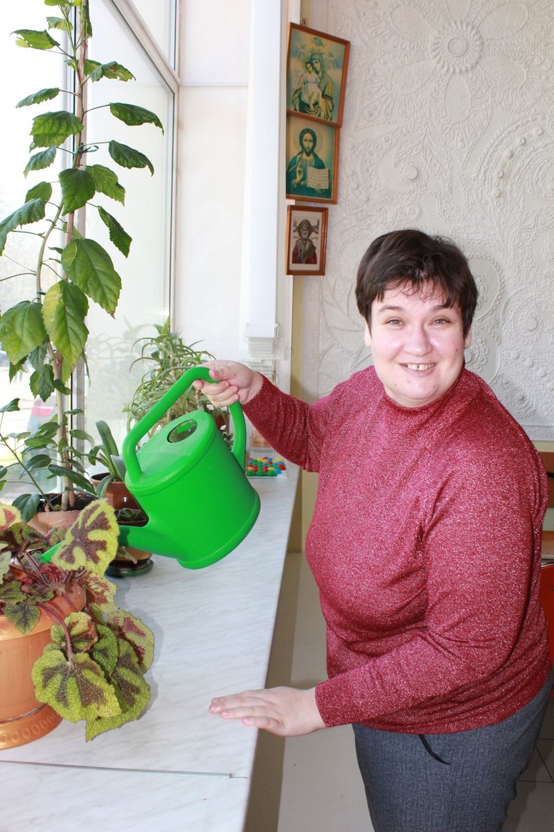 Creating, making but also having a #responsibility can support the young people’s confidence. The Isle of Hope , Belarus is one of the foremost day centres in the region for young people with learning difficulties. Thank you for supporting our work bit.ly/3zWiCYo