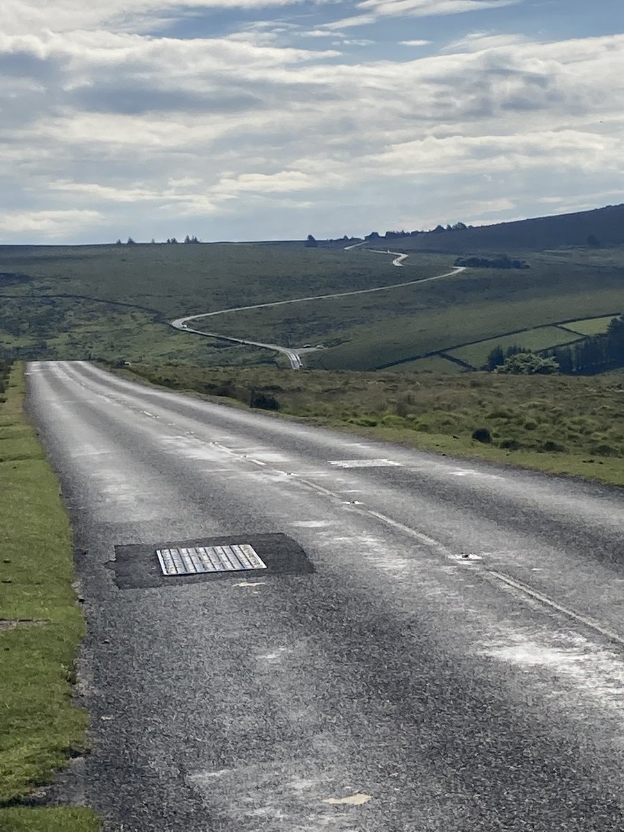 danbates_LGi's tweet photo. Pork Hill down! Rundlestone next! #insearchofup #Dartmoor #Jubilee #ride https://t.co/gbOtvR9DWP
