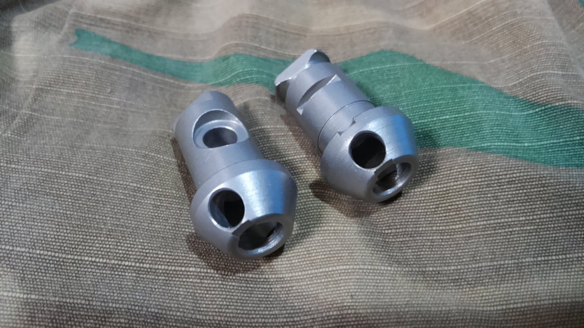 makeplusp's tweet image. Mk23Mod0 コマンド用ガスプラグ

G&amp;amp;P用5,000円送料込み
KM用6,000円送料込み

今回の販売数はG&amp;amp;P用が10個、KM用が6個です。

ステンレス製でつや消し仕上げになってます。
どちらの仕様もレギュレータの大小任意の位置決めが出来ます。
注文はこちらのDMからお願いします。