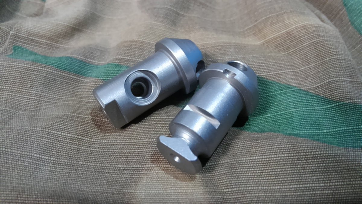 makeplusp's tweet image. Mk23Mod0 コマンド用ガスプラグ

G&amp;amp;P用5,000円送料込み
KM用6,000円送料込み

今回の販売数はG&amp;amp;P用が10個、KM用が6個です。

ステンレス製でつや消し仕上げになってます。
どちらの仕様もレギュレータの大小任意の位置決めが出来ます。
注文はこちらのDMからお願いします。