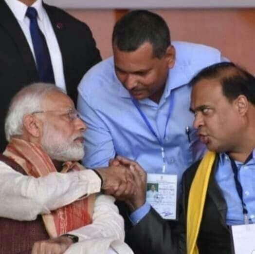 KanuAbhijit's tweet photo. आने वाला समय में असम कैबिनेट के मंत्री मण्डल में बराक वासी तथा हिंदी भाषी के गौरब, कर्मठ, जननेता श्री मान @iKaushikRai  जी को मंत्री मण्डल में उचित स्थान प्रदान करने के लिए असम के माननीय मुख्यमंन्त्री @himantabiswa  जी से हम हिंदी भाषी तथा बराक भाषी अपेक्षा करते है।
@AmitShah https://t.co/rnB9qI6KQL