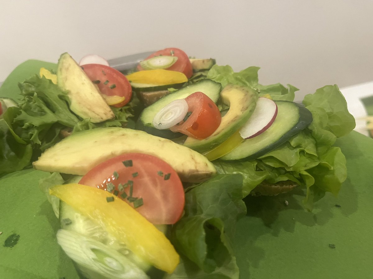#BestPractice: Brötchen mit veganem Belag auf der #Reallabor Tagung von <a href="/KAT_Karlsruhe/">Karlsruher Transformations­zentrum (KAT)</a> und <a href="/ITAS_KIT/">TechAssessment</a> 
#Vegan #Suffizienz #Transformation