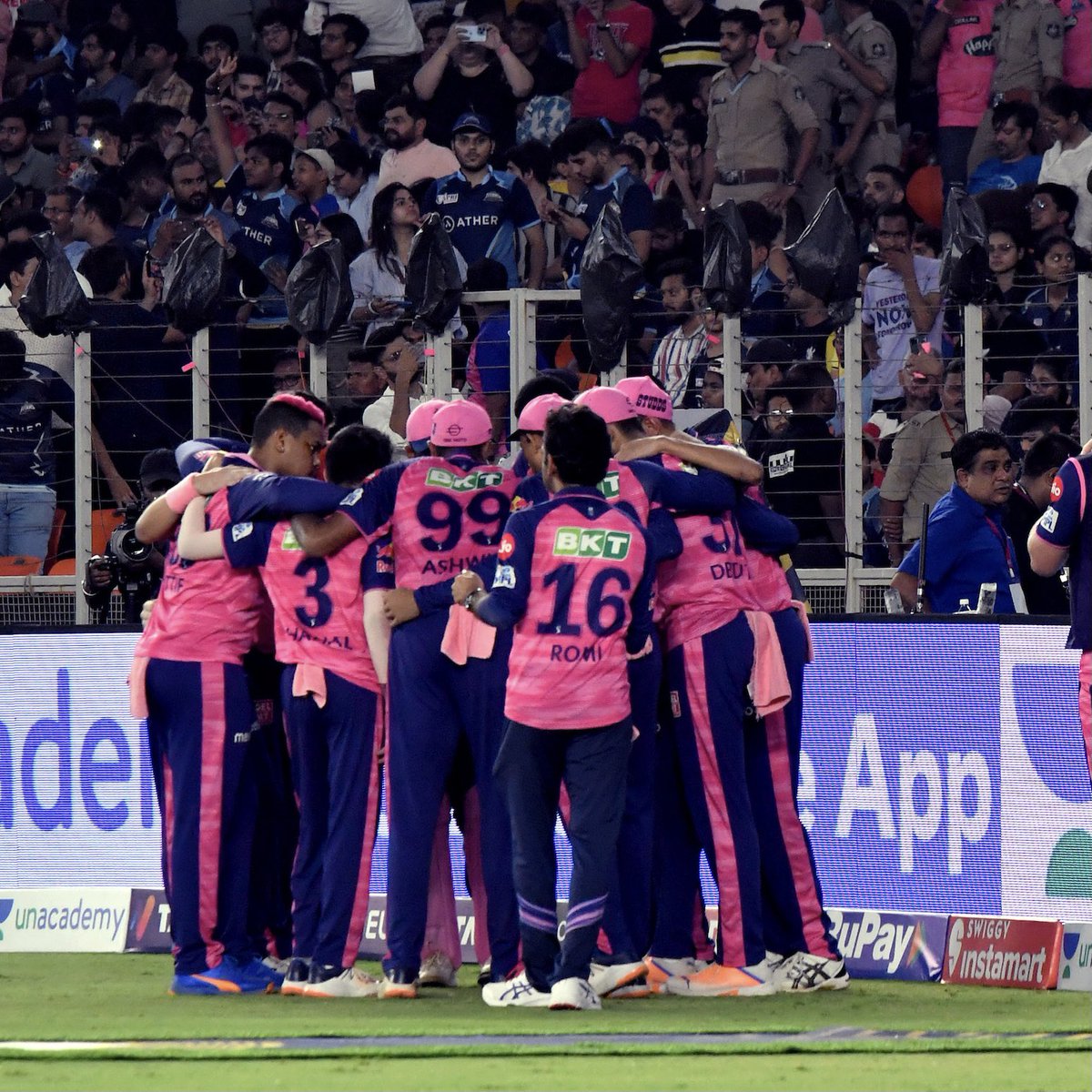 josbuttler's tweet image. Had a few days to reflect on the IPL season. Whilst very disappointed not to go all the way I want to say a huge thank you to everyone involved with the @rajasthanroyals from teammates, support staff and especially all fans!