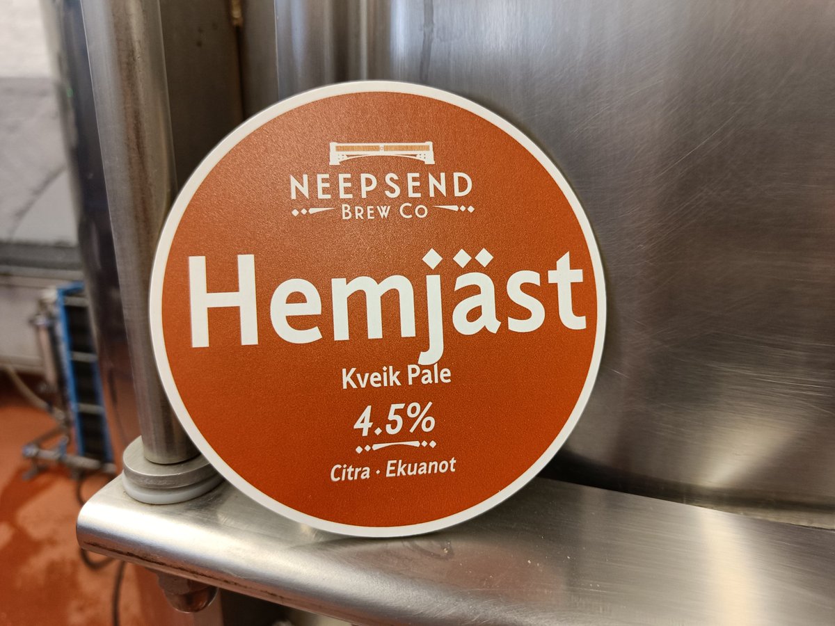 Last brew day of a busy week: Hemjäst, a 4.5% Pale hopped with Ekuanot, Citra and touch of El Dorado and fermented with Kveik Voss yeast for a combo of peachy, citrus & tropical hop notes and fruity yeast esters.