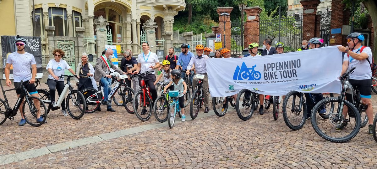 ColussiGruppo's tweet photo. “A Misura di 2 Ruote”, l’impegno concreto di @MisuraWeb e del Gruppo #Colussi per una paese più sostenibile e avanzato. Quest’anno la novità è la CicloAPPennino, l’app che renderà la ciclovia più lunga d’Italia a portata di click. #giornatamondialedellabicicletta https://t.co/Yl6c2MyD1f