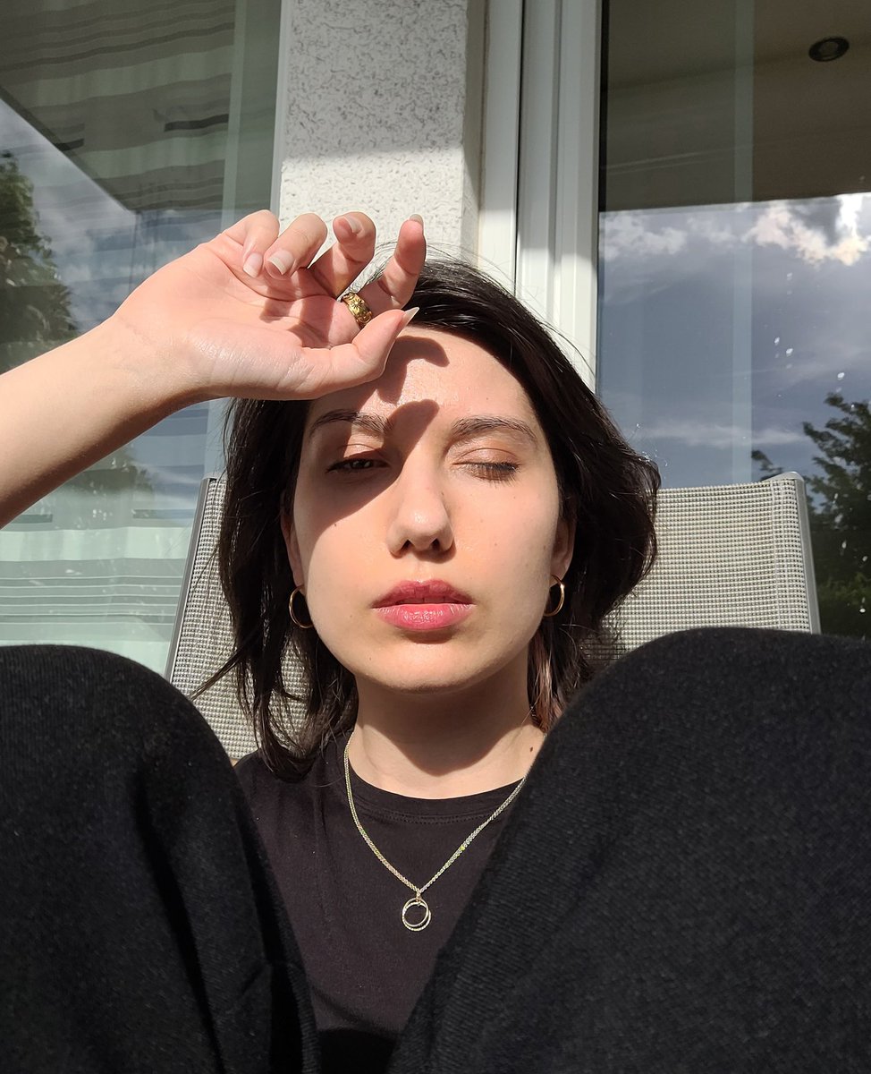 tinkerIight's tweet photo. I hope the sun continues to shine for you โ๏ธโก
#tinkerbellselcaday #ํฌ๋ํฐ @KNKOfficial220 https://t.co/CRe6AsJs6h