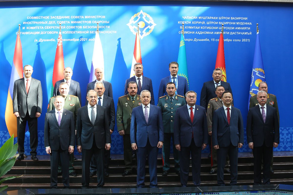 mae_rusia's tweet photo. 📅 Agenda de Serguéi #Lavrov:

🇷🇸 Los días 6 y 7 de junio - una visita de trabajo a Serbia.

🇹🇷 El 8 de junio - una visita a Ankara.

🇦🇲 El 10 de junio en Ereván - participación en una nueva reunión del Consejo de Ministros de Asuntos Exteriores de la #OTSC. https://t.co/1SxkVft0bW