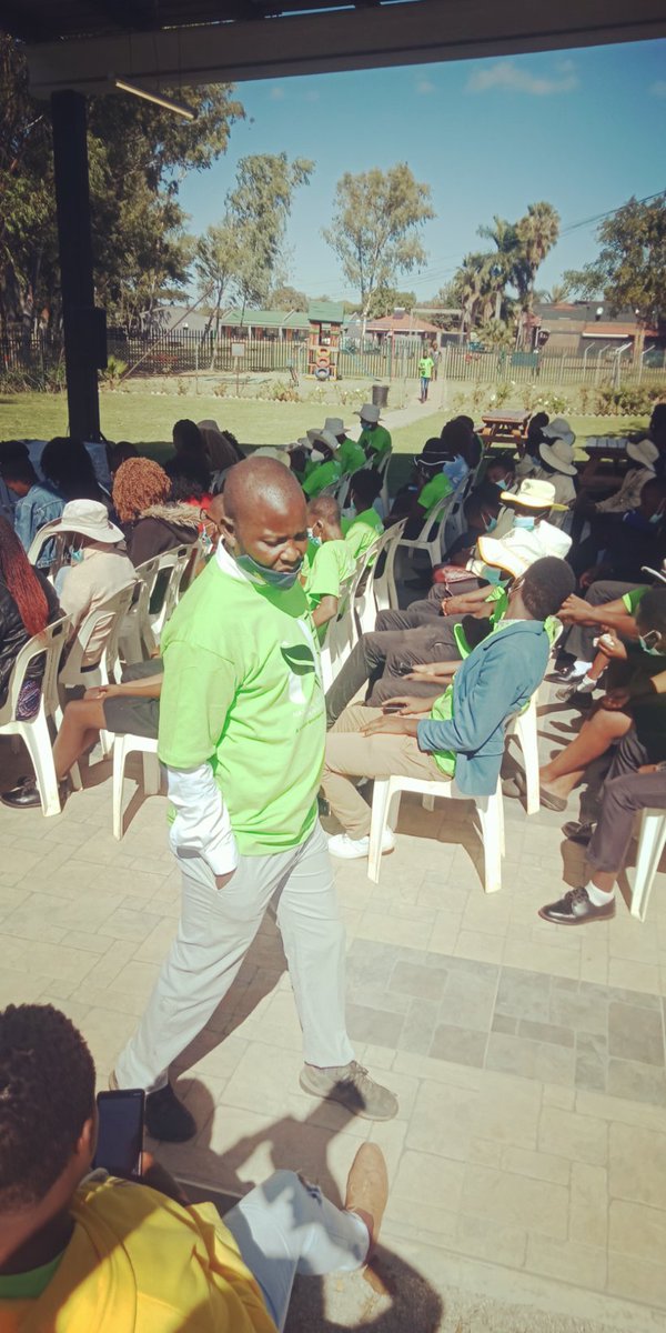neatzimbabwe's tweet photo. Environmental education session with High School students and key stakeholders from Kadoma. Present re EMA, Kadoma city Council and Min of Information officials #onlyoneearth @ZELA_Infor @giz_gmbh @GreenGovernance @NLinZimbabwe @francediplo_EN https://t.co/S31f58f2Tu