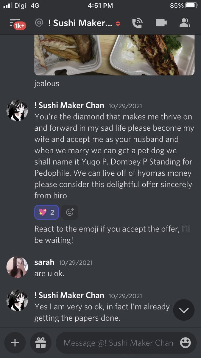 sarah tweet media